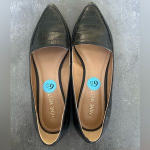Nine West Black Snake skin loafers size 6.5